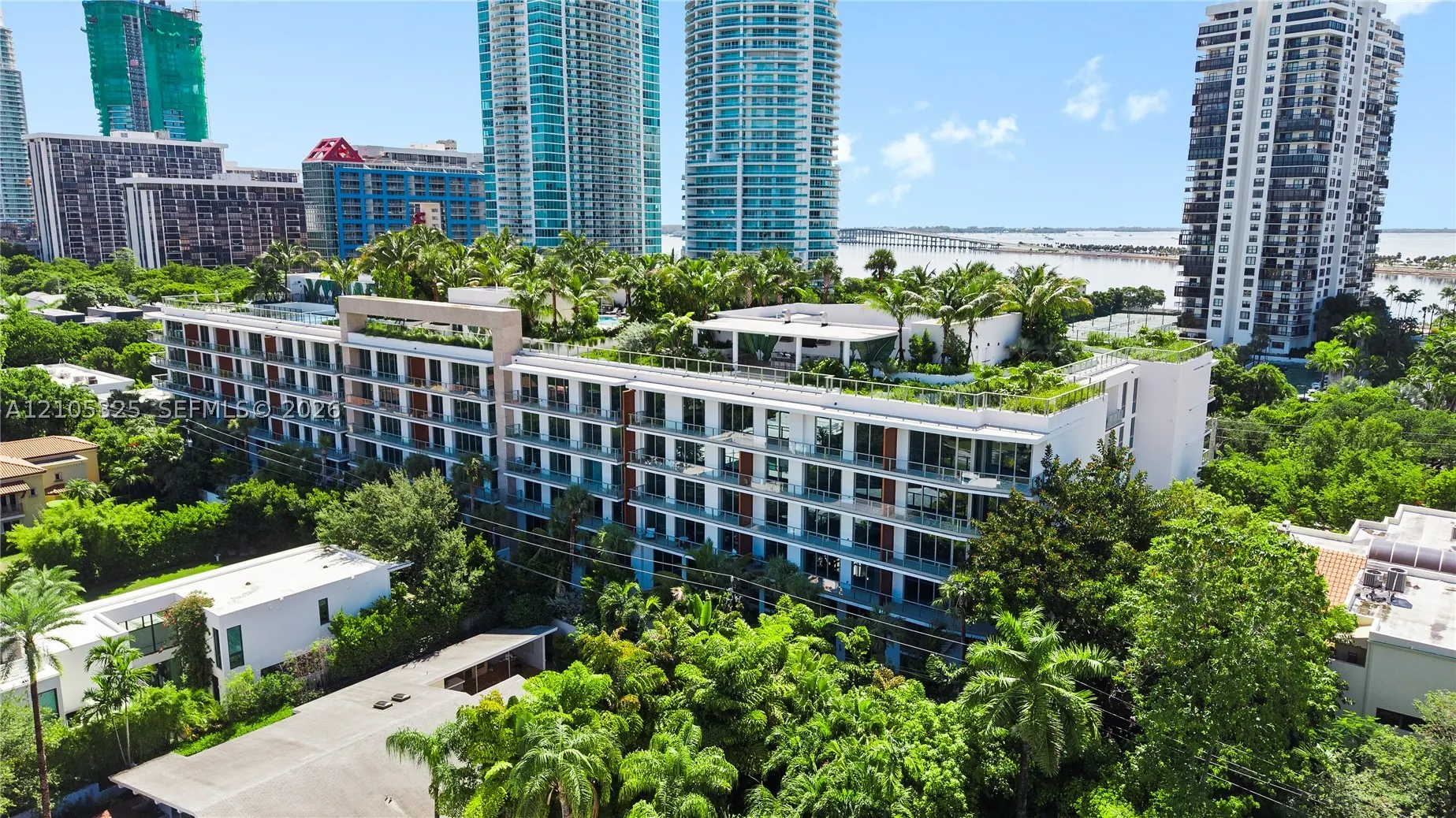 2200 Brickell Avenue #422