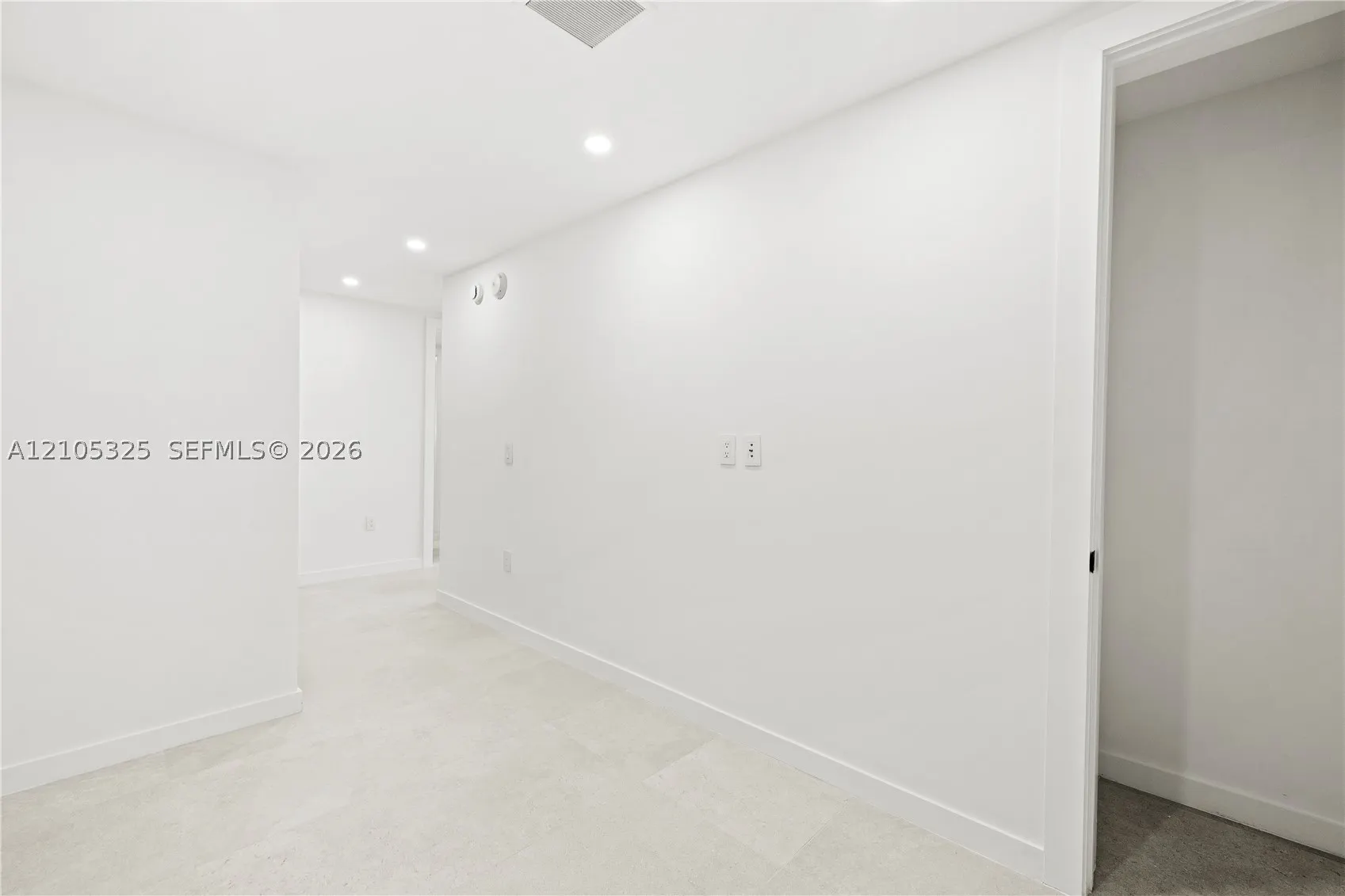 2200 Brickell Avenue #422