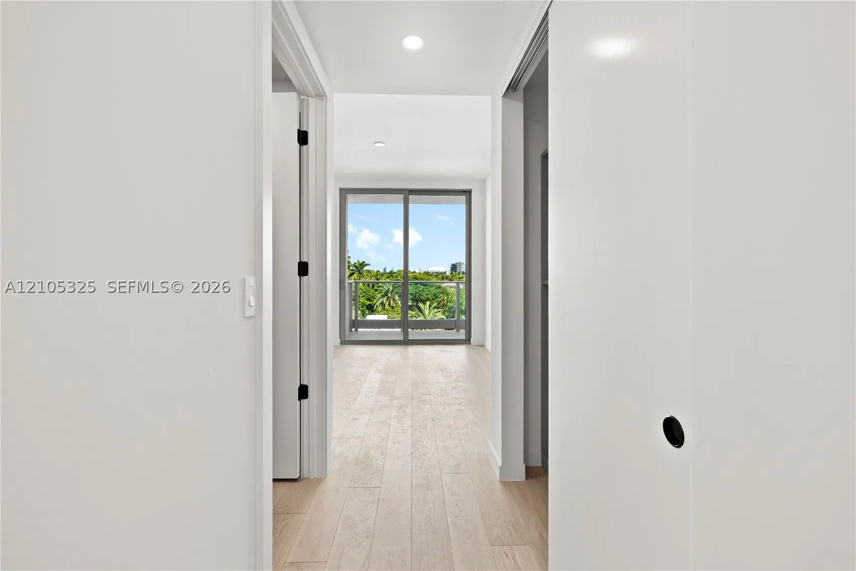 2200 Brickell Avenue #422