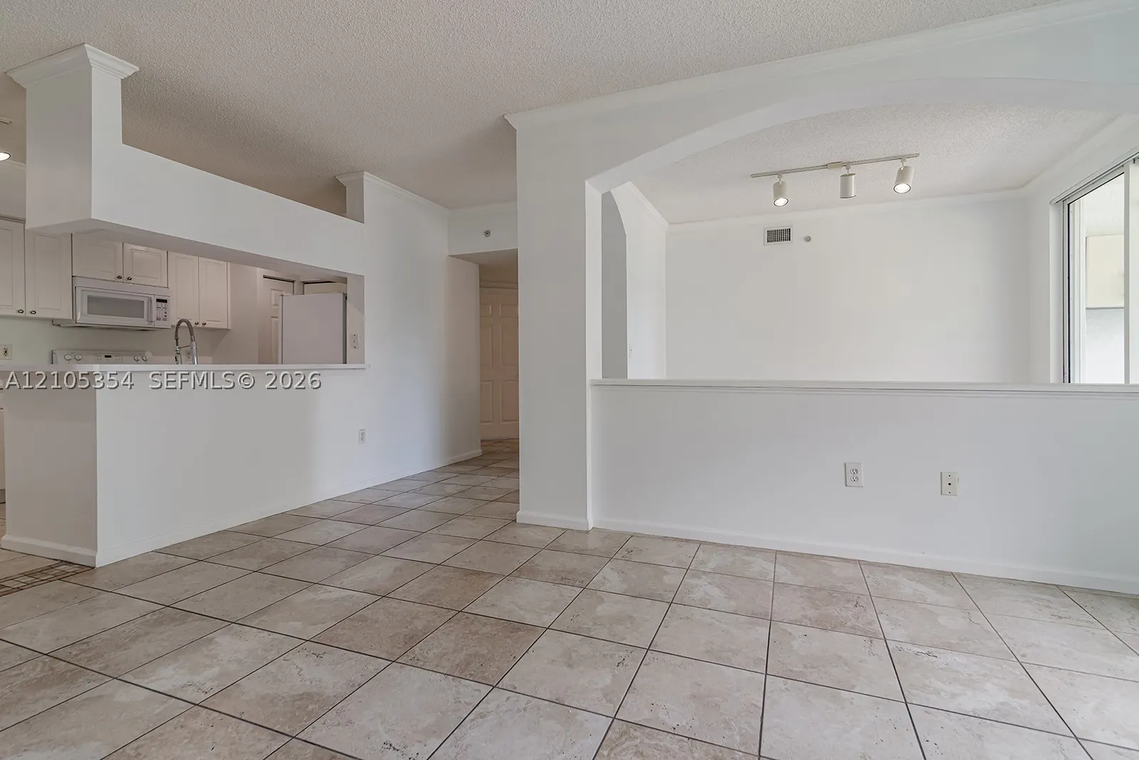 17125 N Bay Rd #3307