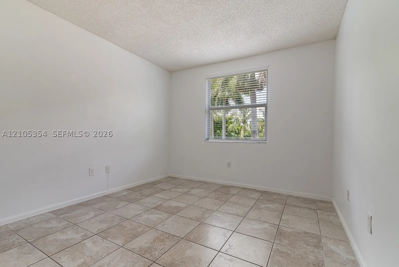 17125 N Bay Rd #3307