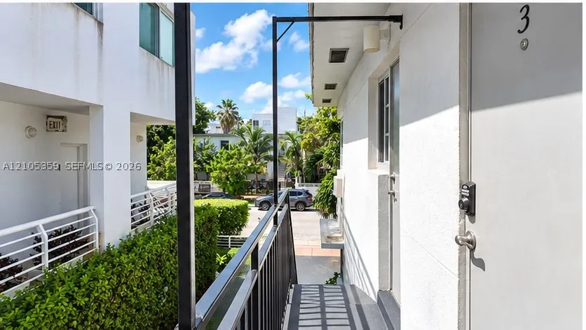 951 Jefferson Ave #3