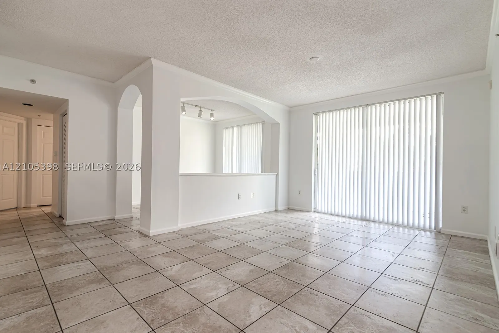 17125 N Bay Rd #3307