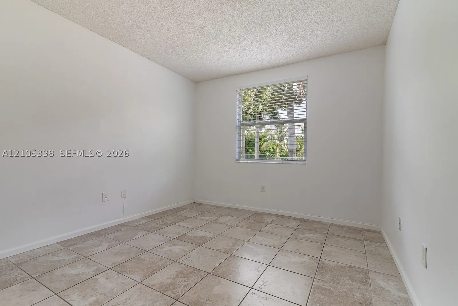 17125 N Bay Rd #3307
