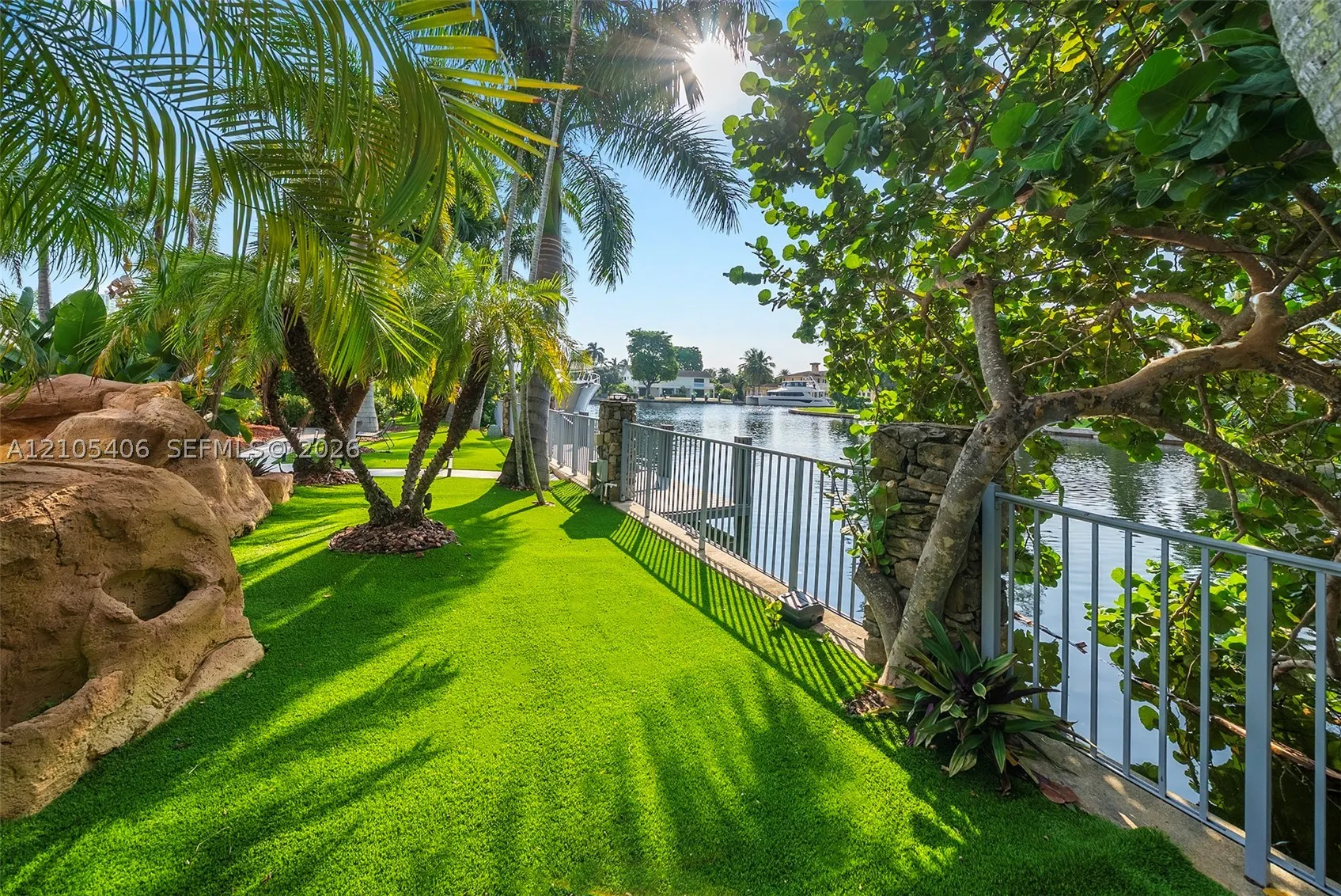 407 Sunset Dr