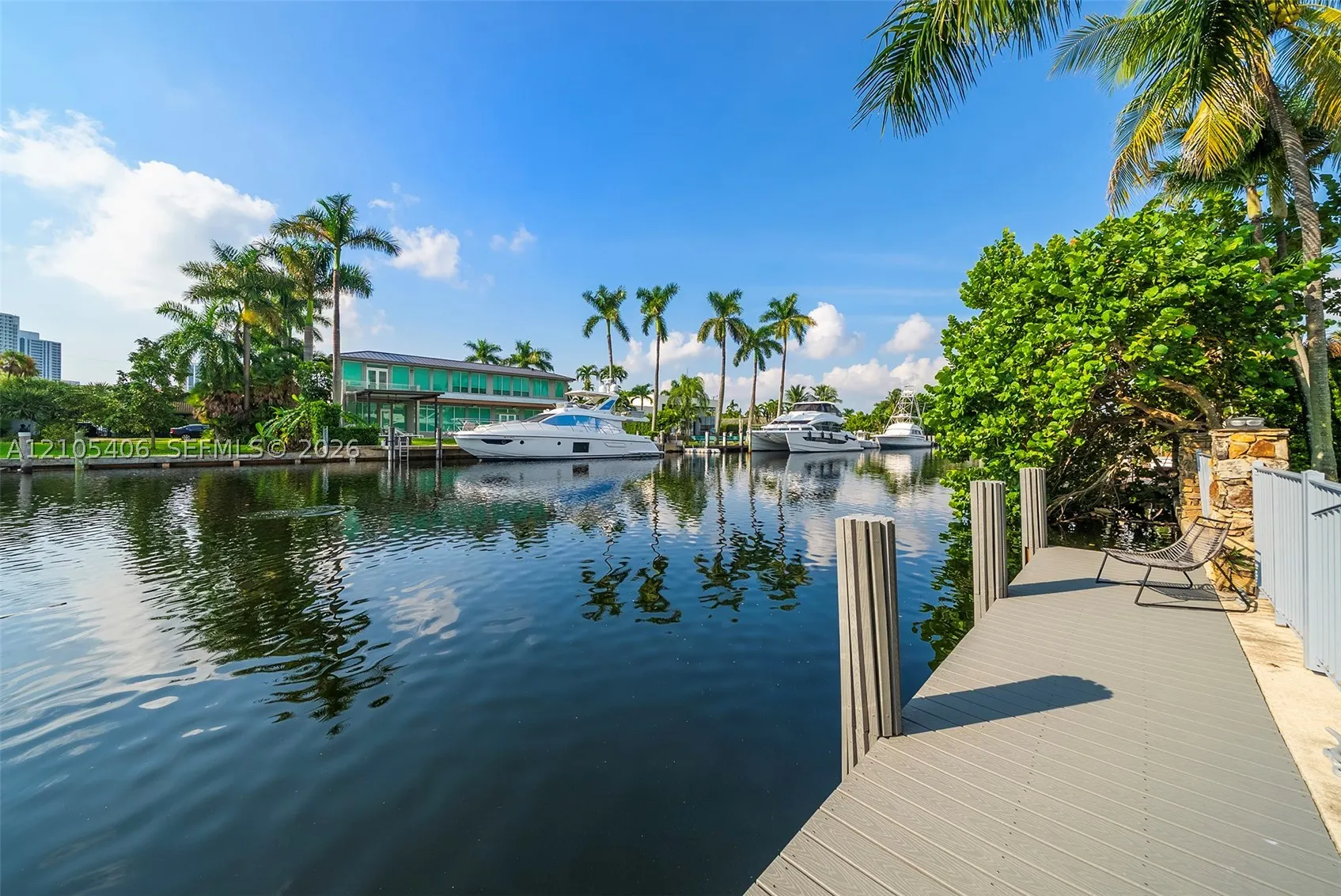 407 Sunset Dr