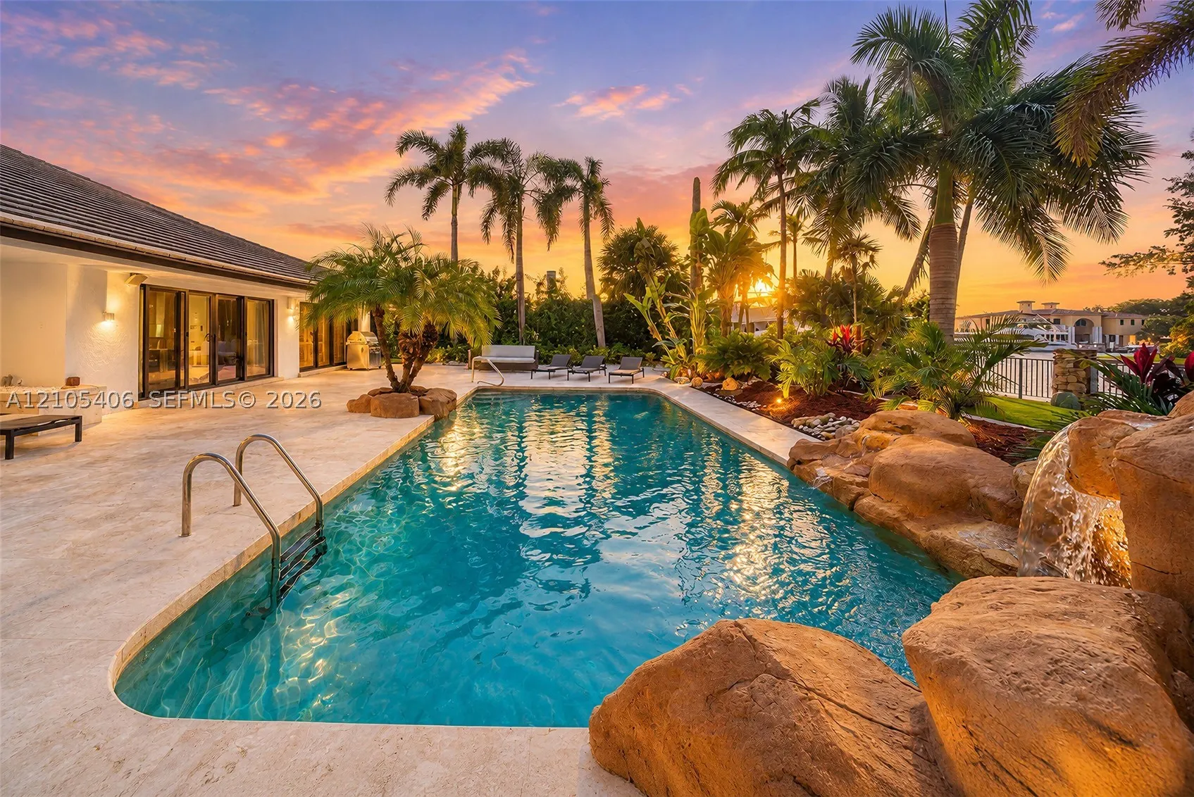 407 Sunset Dr