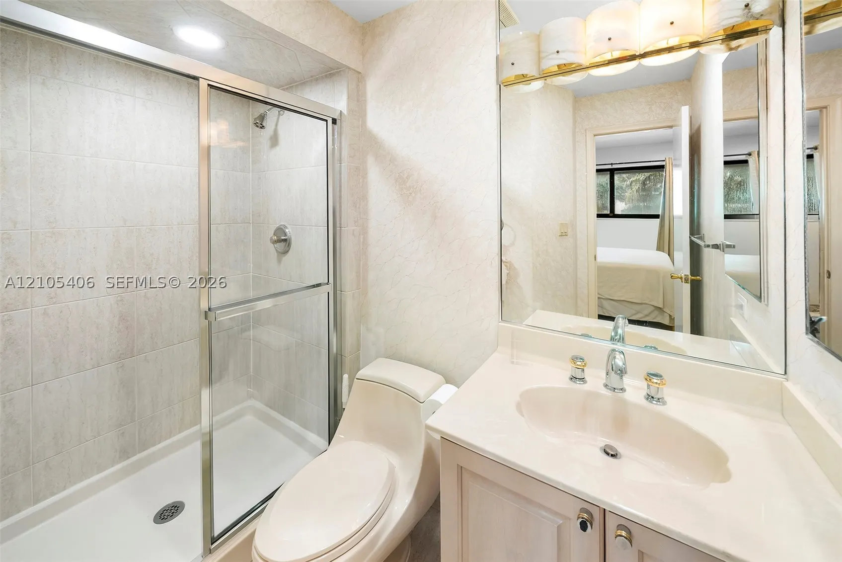 407 Sunset Dr