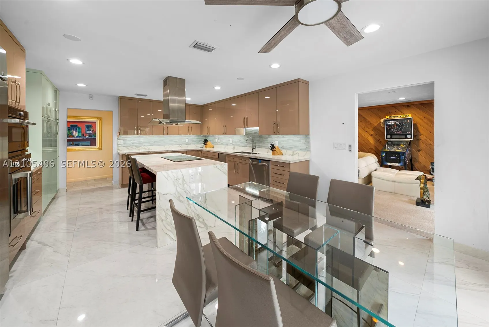 407 Sunset Dr
