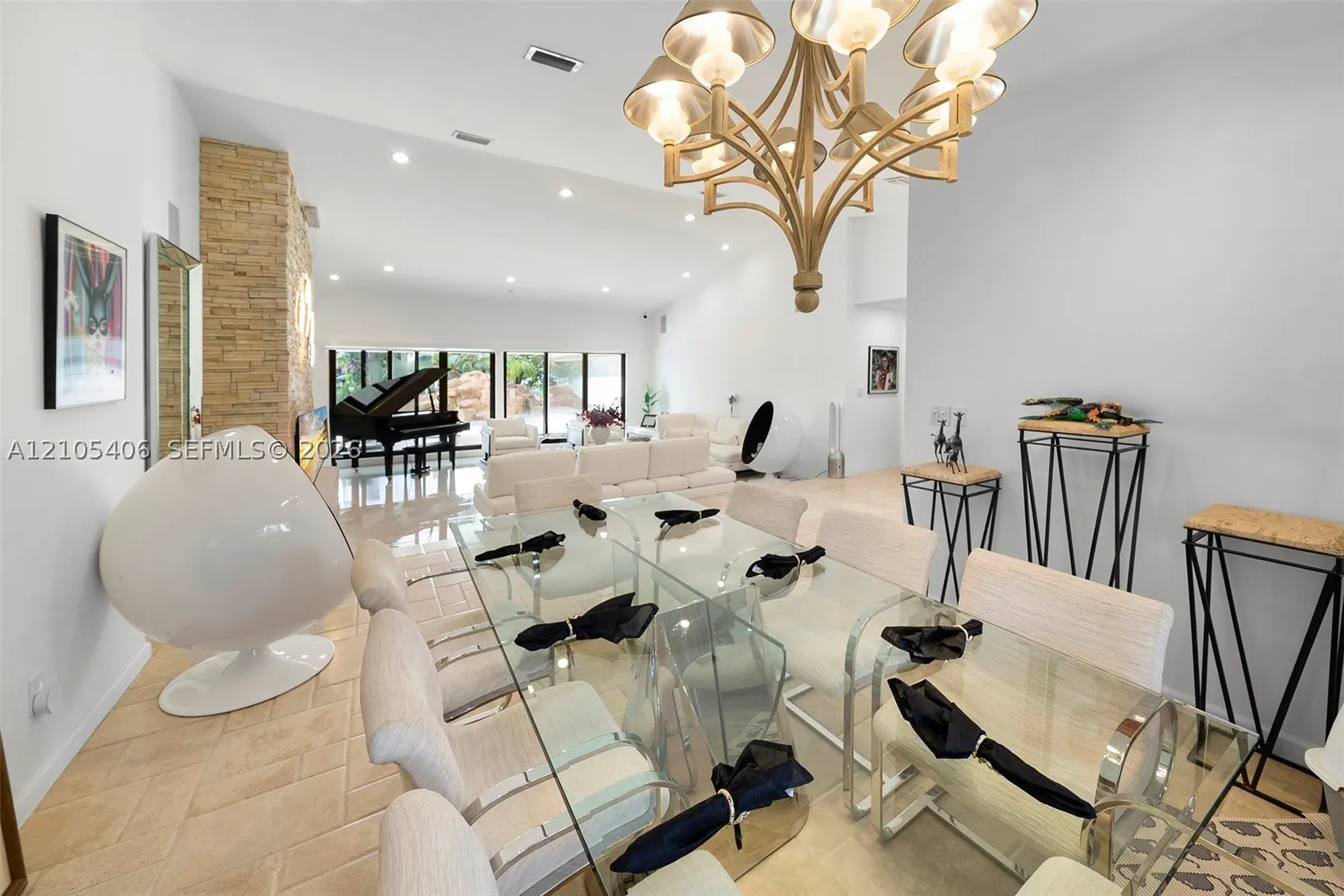 407 Sunset Dr