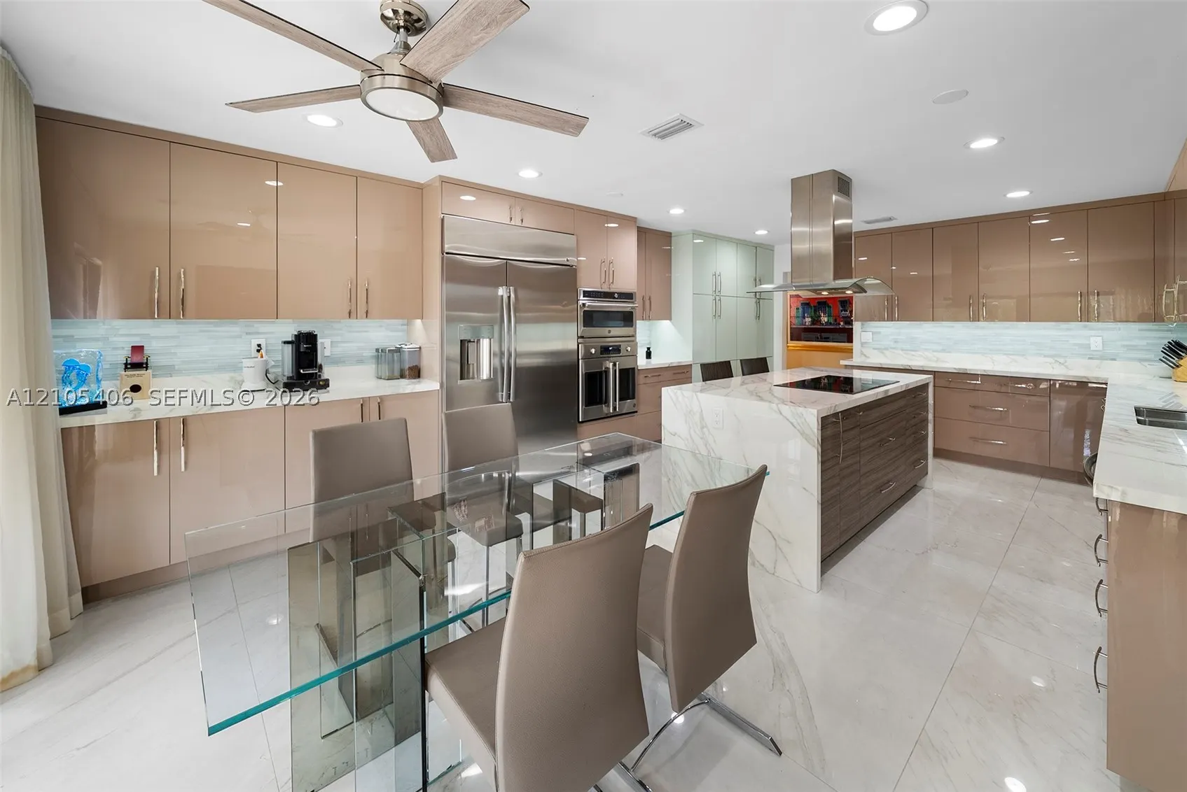 407 Sunset Dr