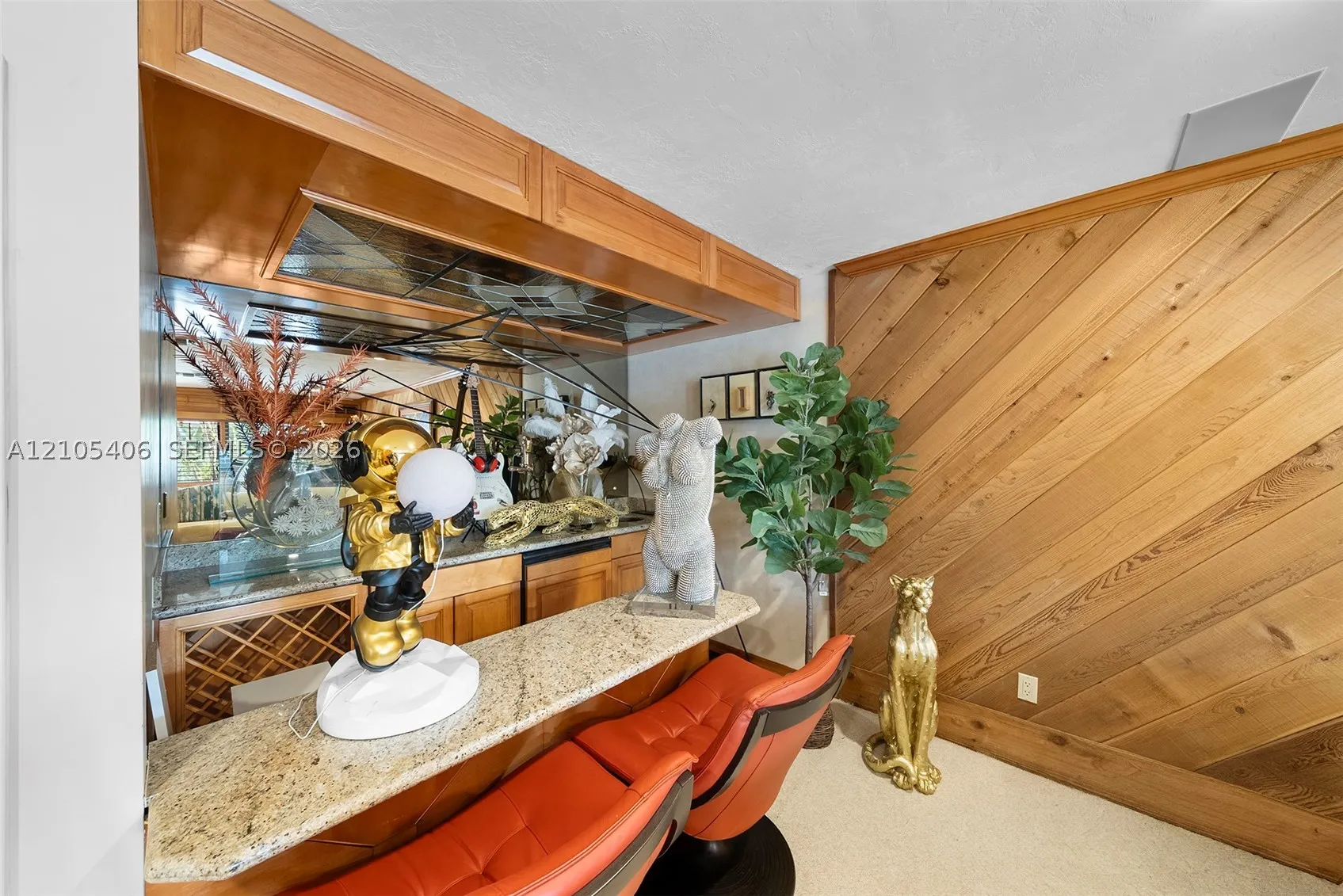 407 Sunset Dr