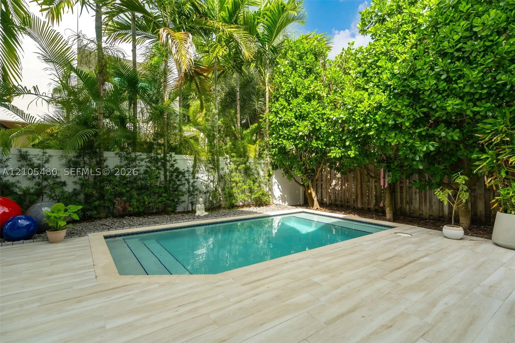 10445 NW 68th Ter