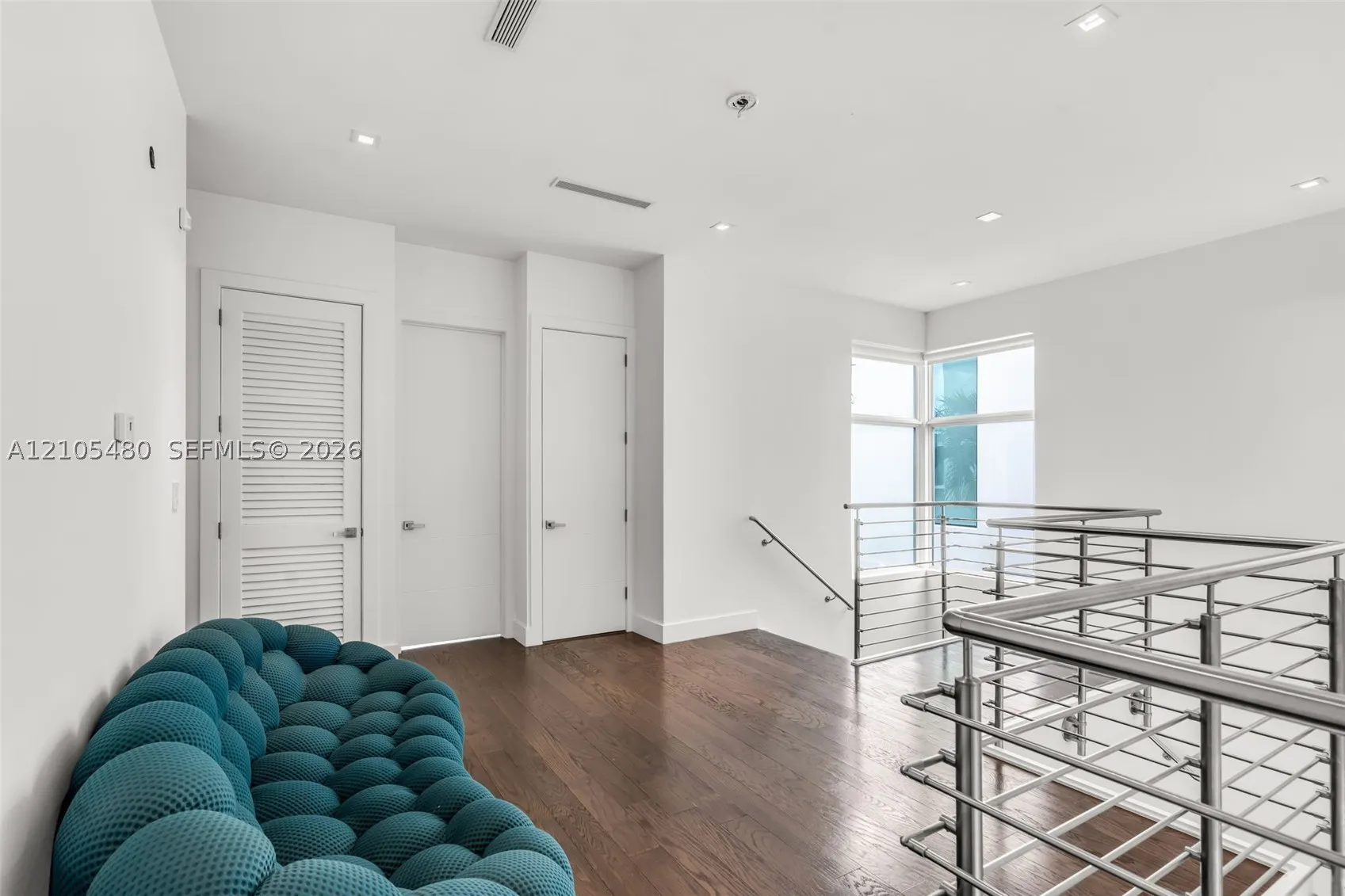 10445 NW 68th Ter