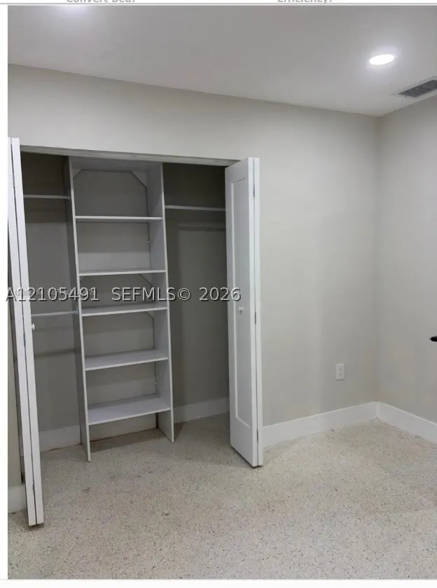 3530 SW 22nd Ter