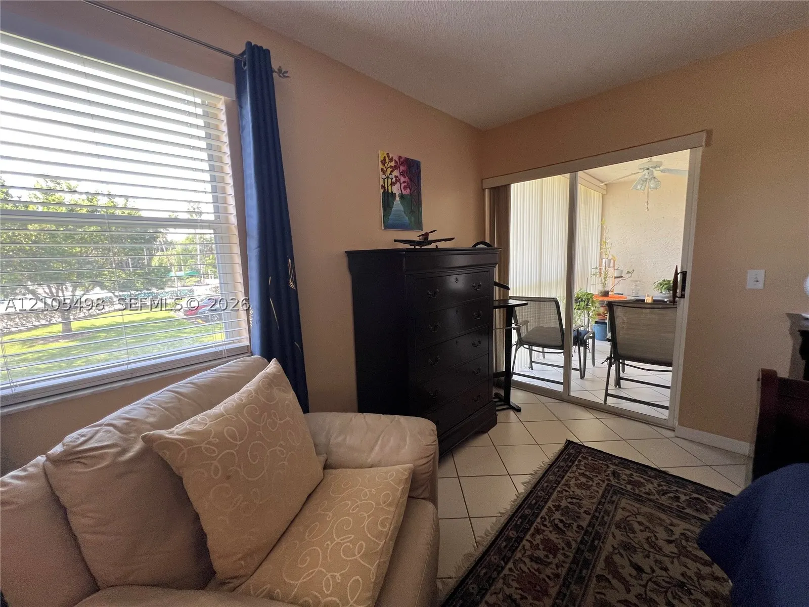 7407 N Devon Dr #212
