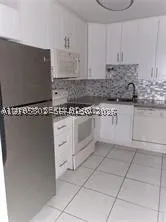 405 S Pine Island Rd #106D