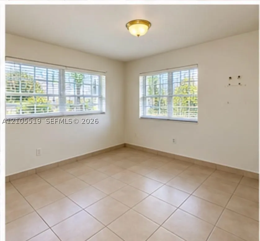 1100 NW 29th Ave #1102