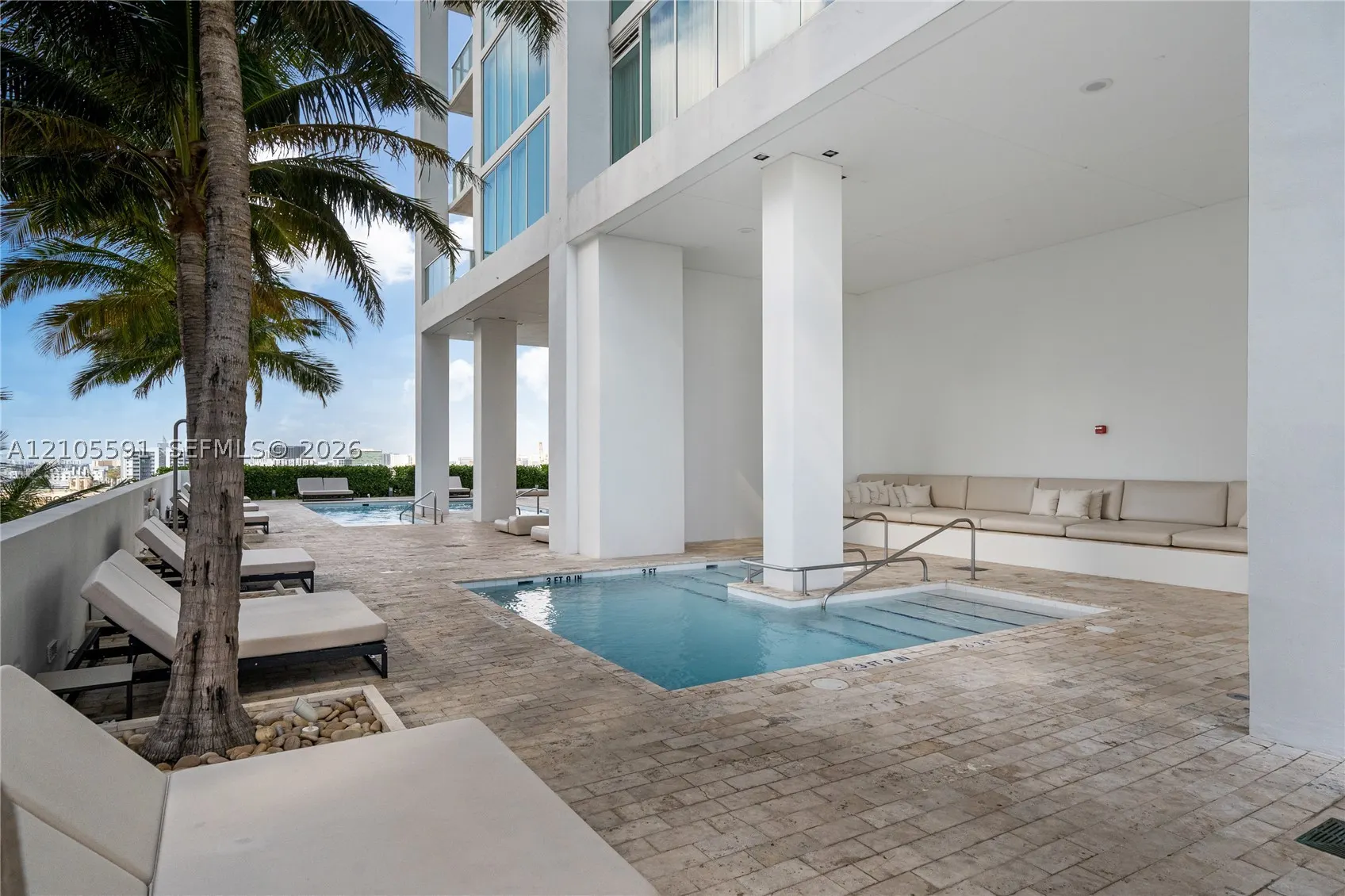 1040 Biscayne Blvd #3607