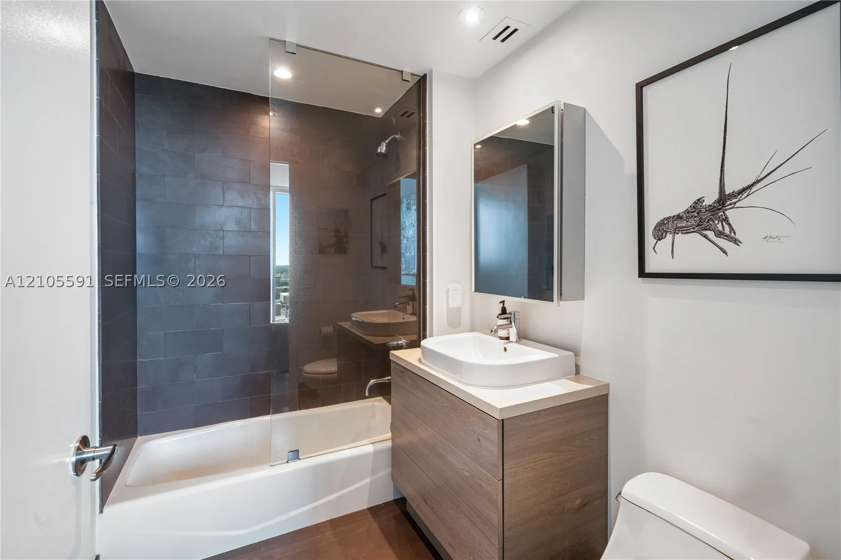 1040 Biscayne Blvd #3607