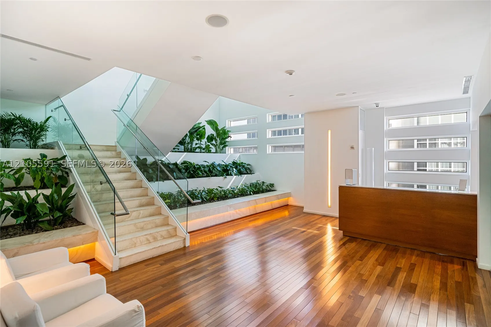 1040 Biscayne Blvd #3607
