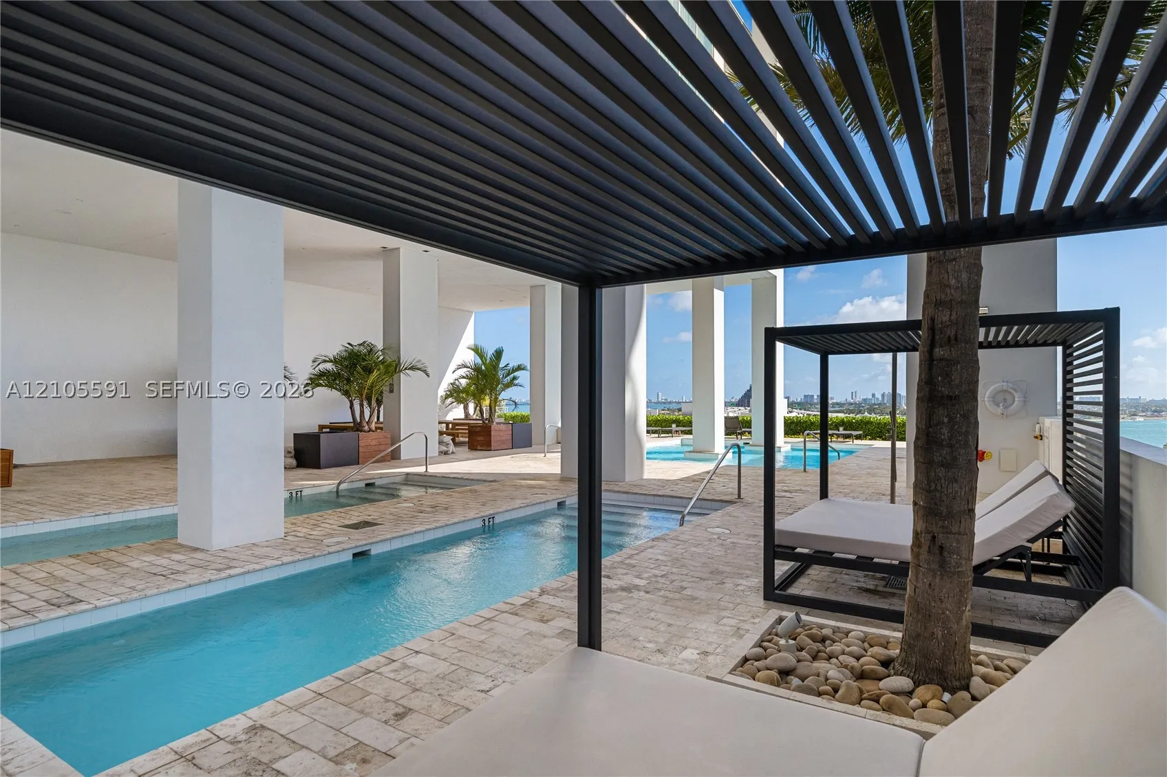 1040 Biscayne Blvd #3607
