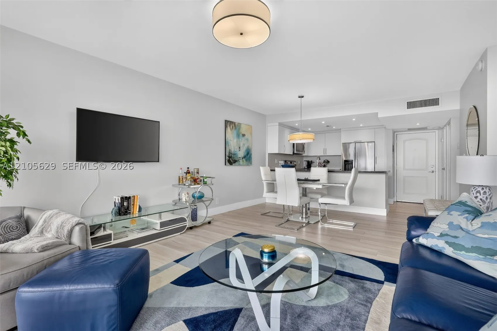 100 Bayview Dr #710