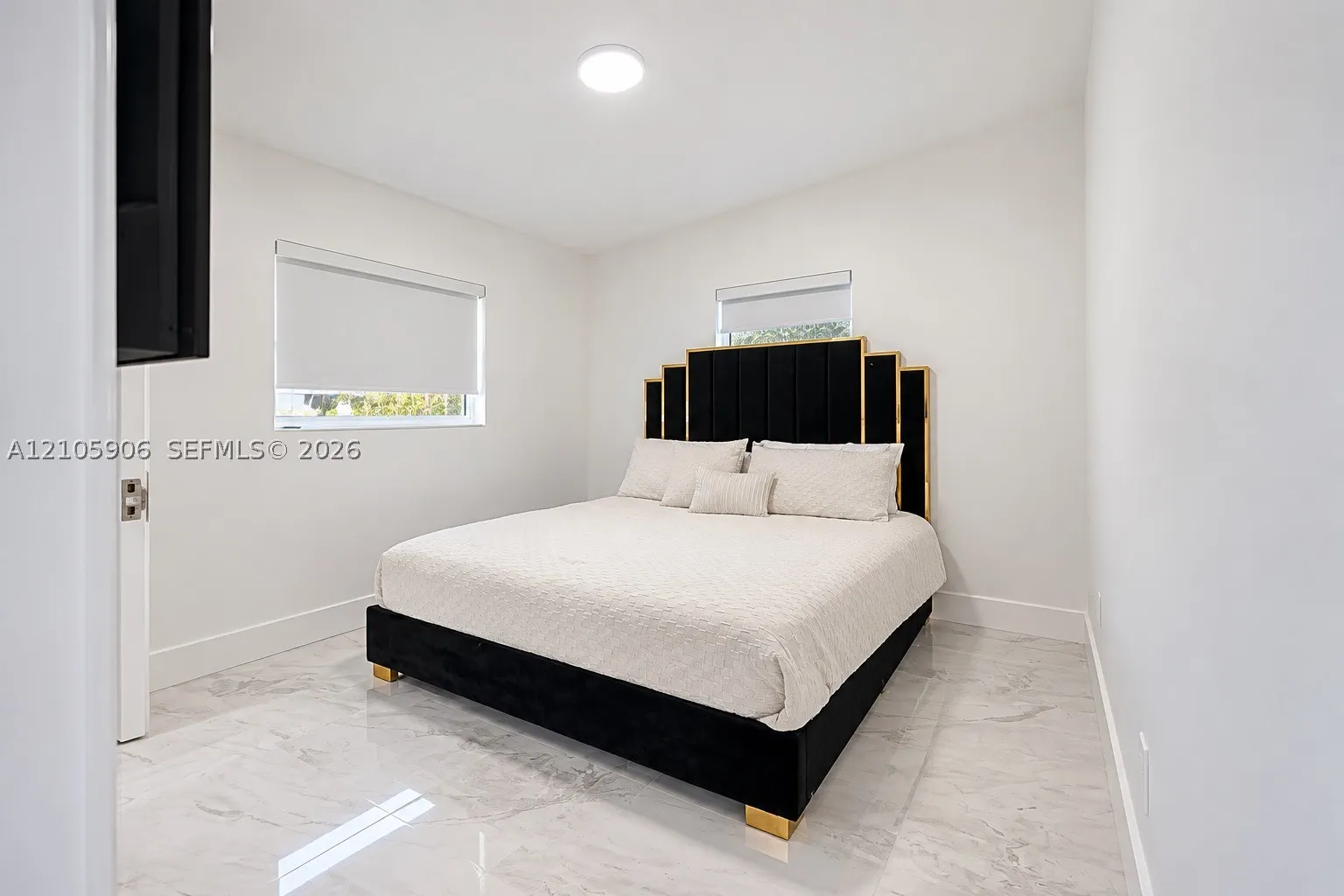 1608 NW 15th St