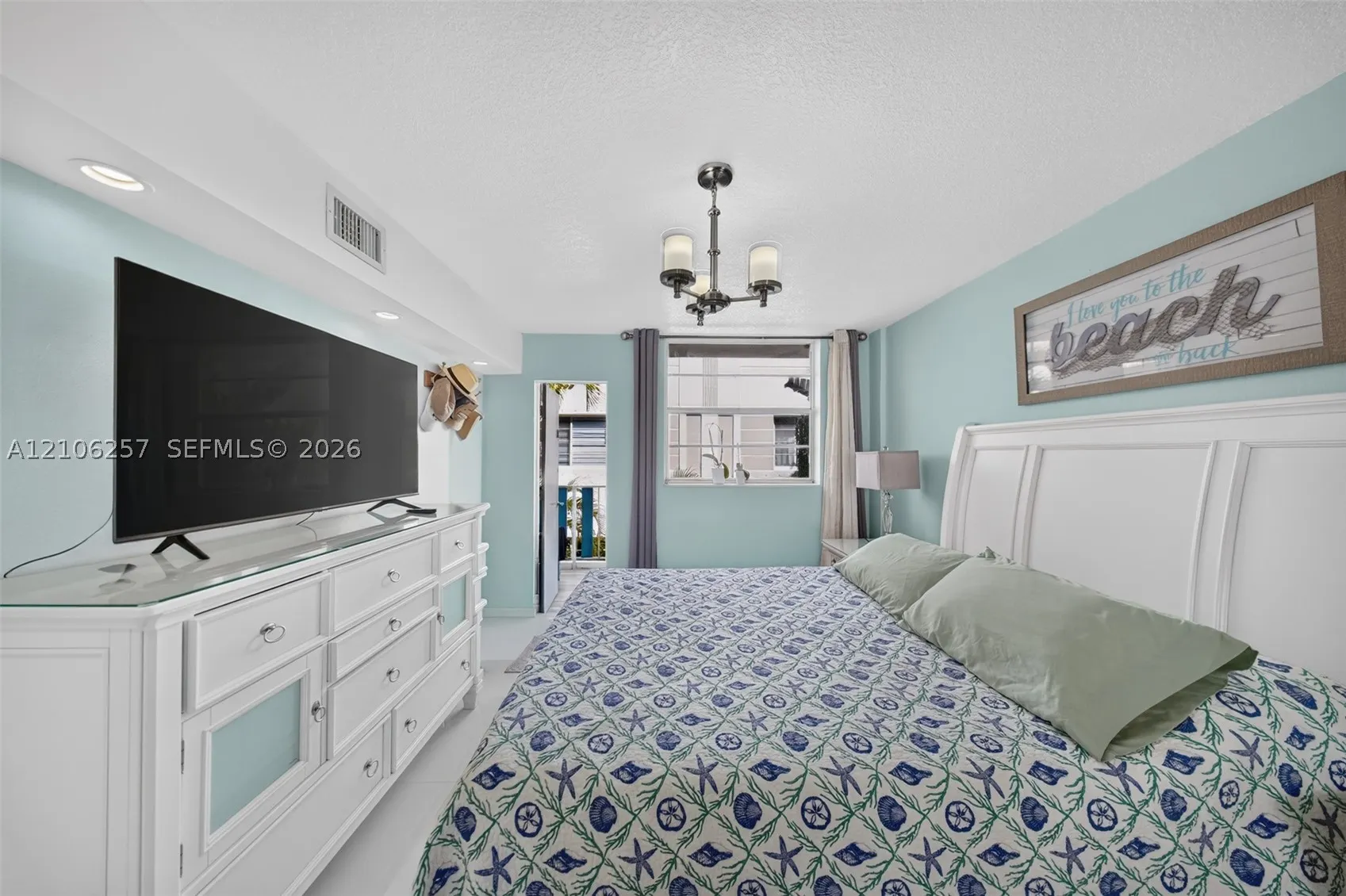335 Collins #203