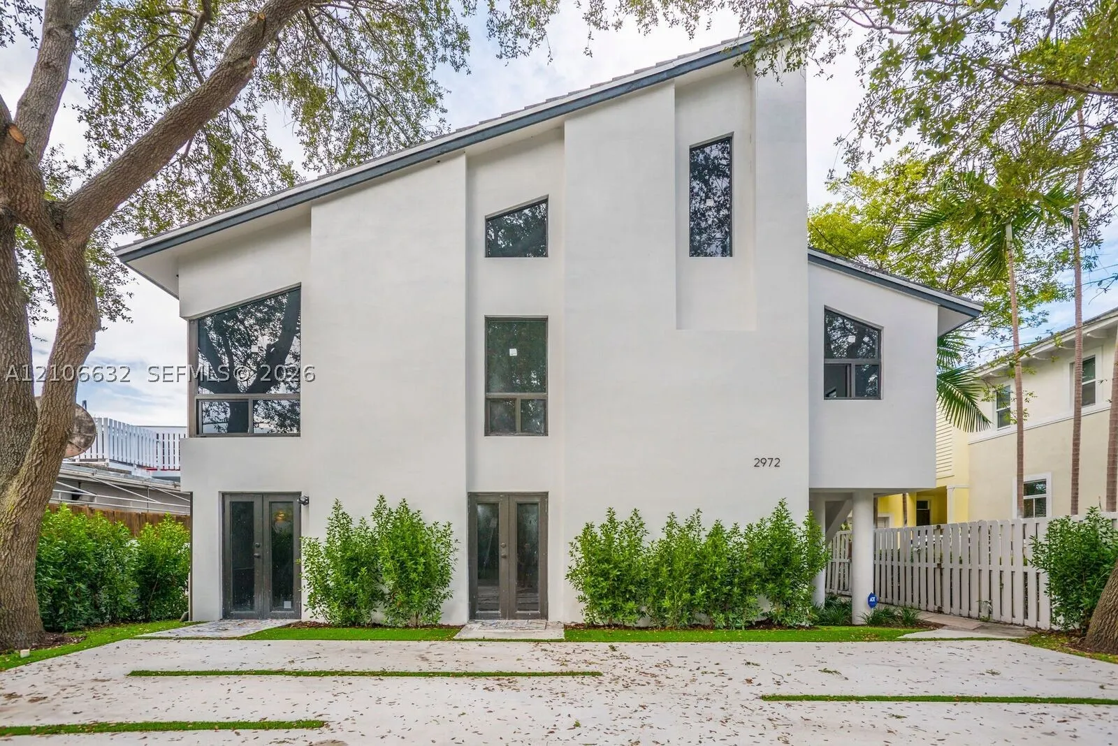 2972 Bridgeport Ave #1