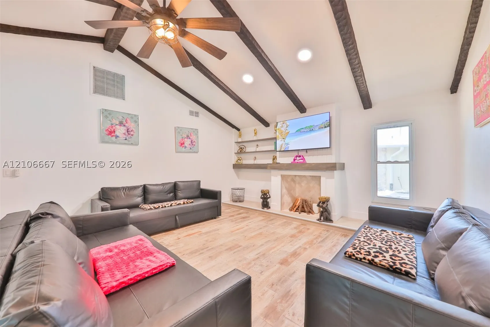 209 Bayshore Dr