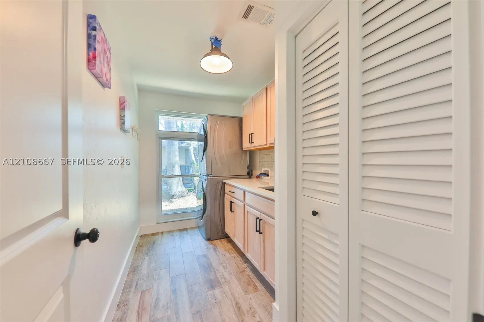 209 Bayshore Dr