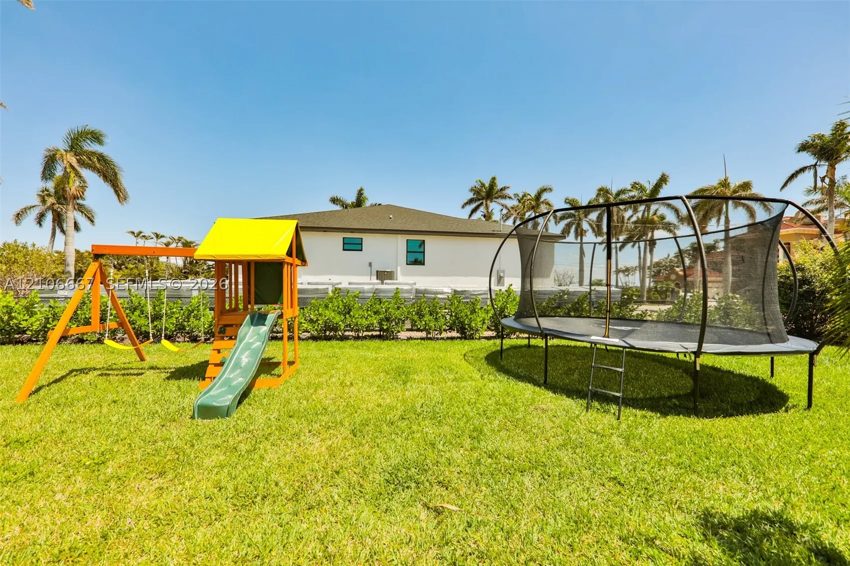 209 Bayshore Dr