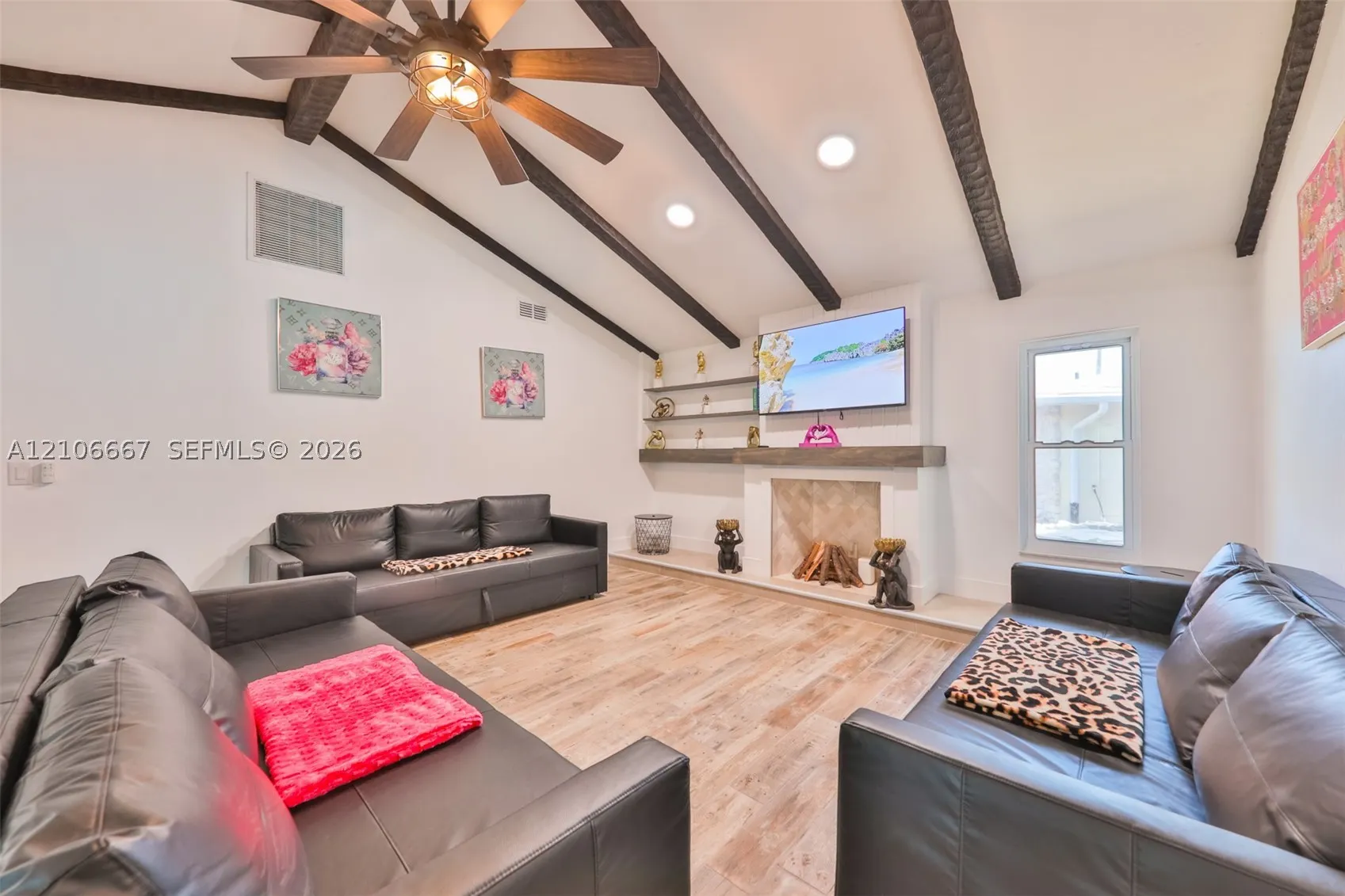 209 Bayshore Dr