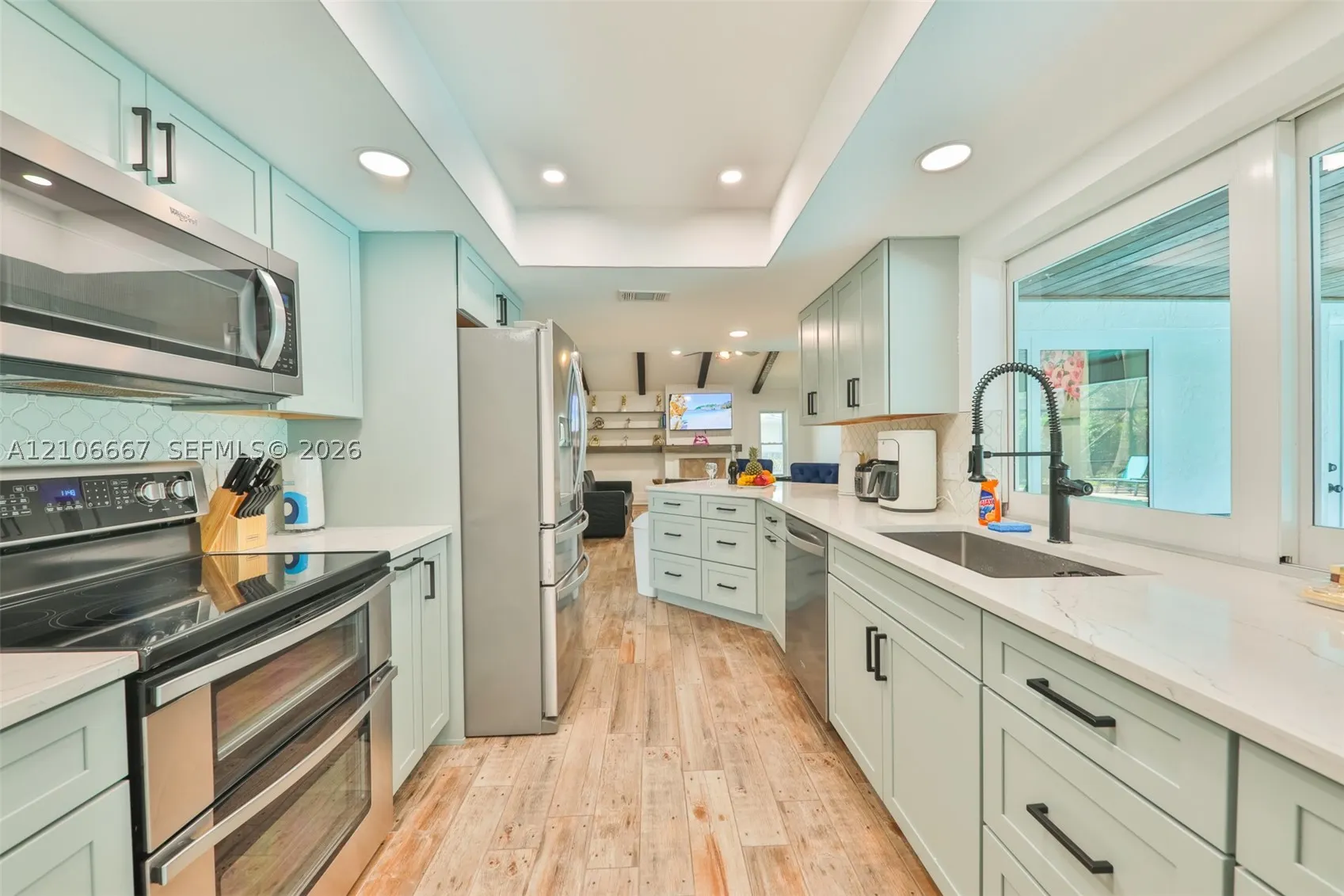 209 Bayshore Dr