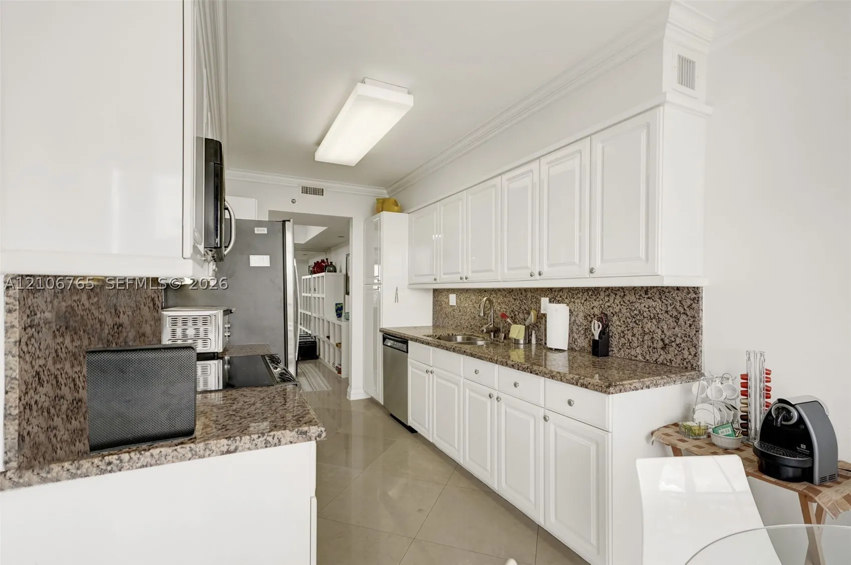 3598 Yacht Club Dr #901