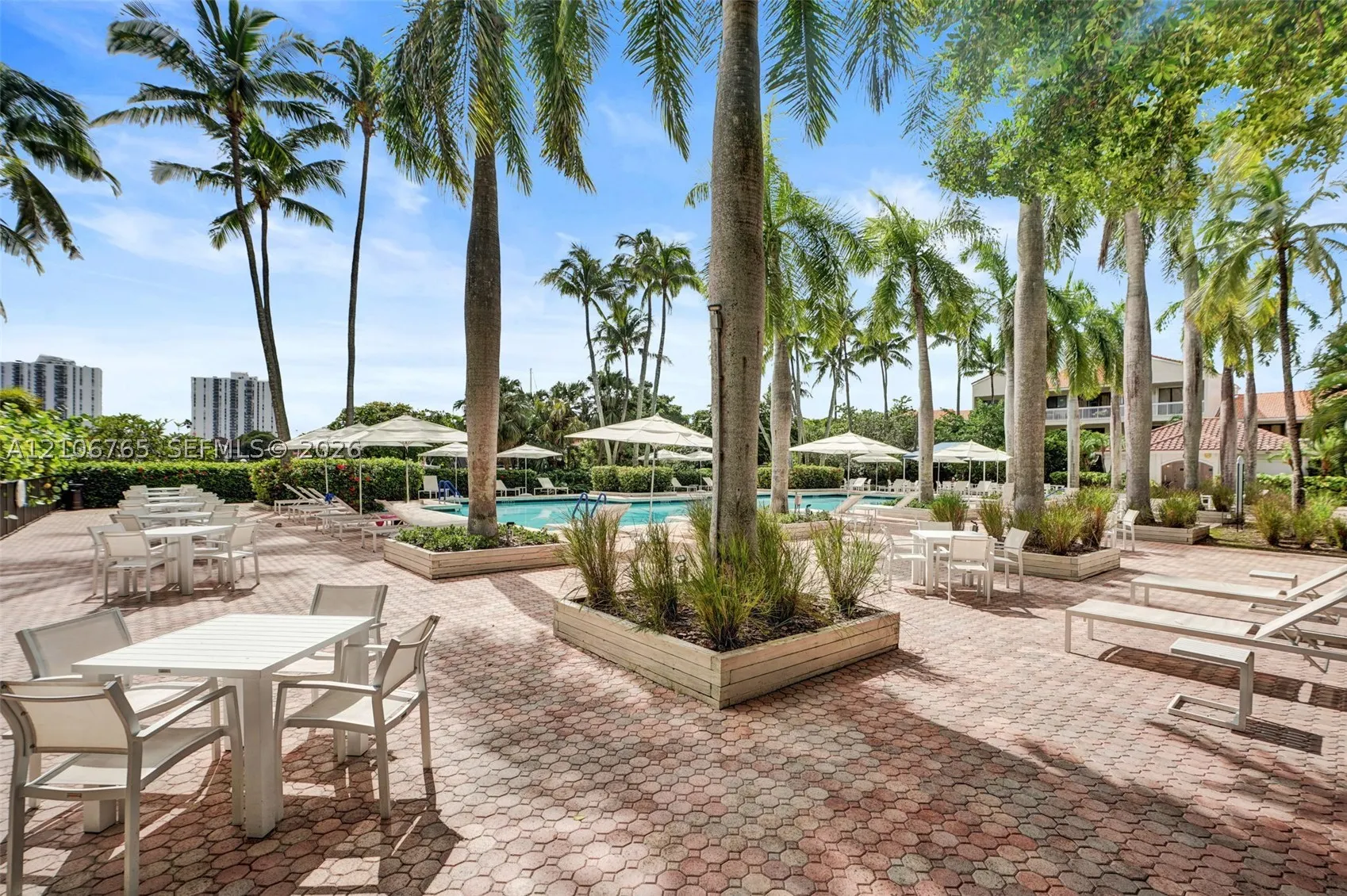 3598 Yacht Club Dr #901