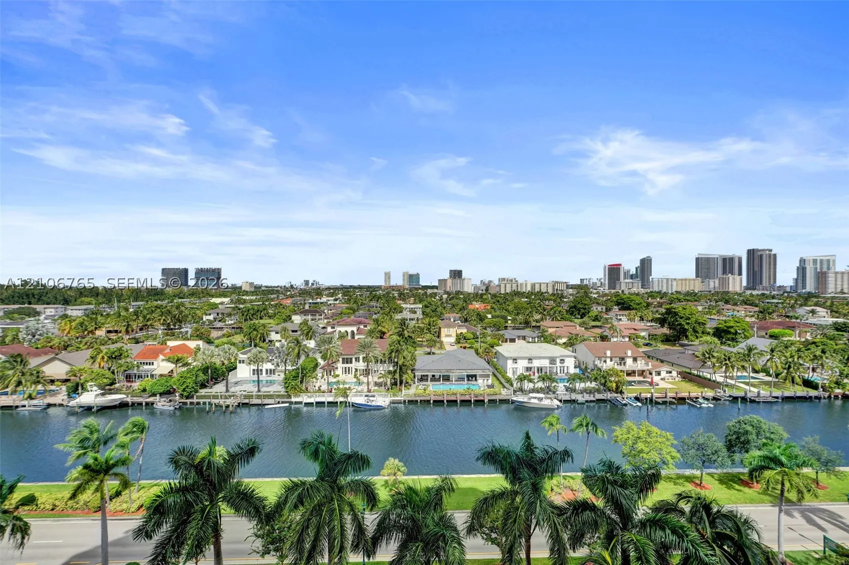3598 Yacht Club Dr #901