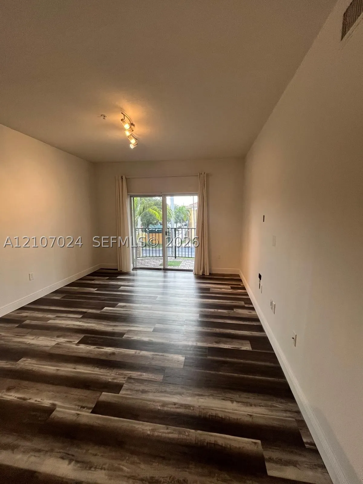 7260 NW 114th Ave #20610