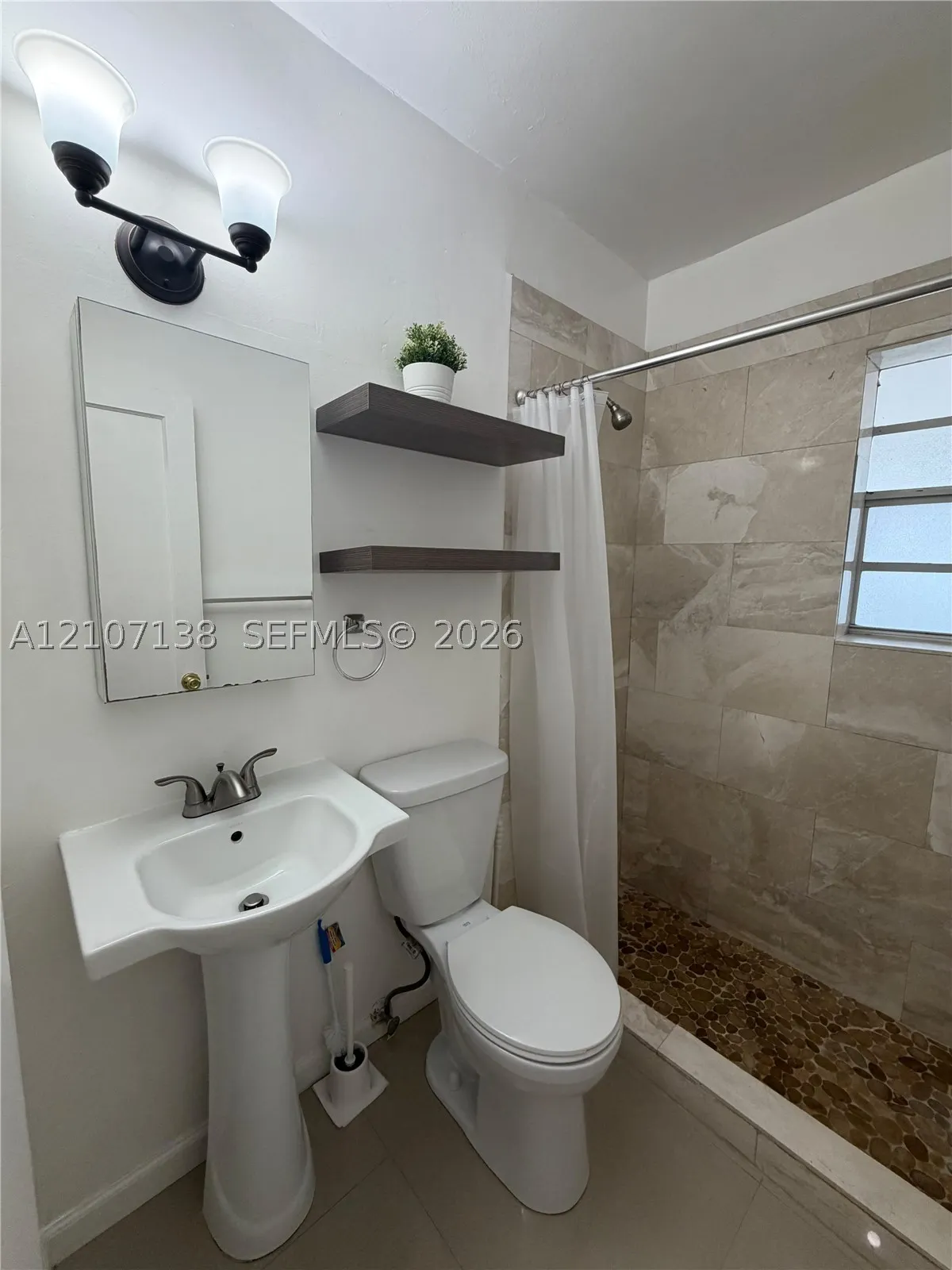 1010 NE 112th St #1010