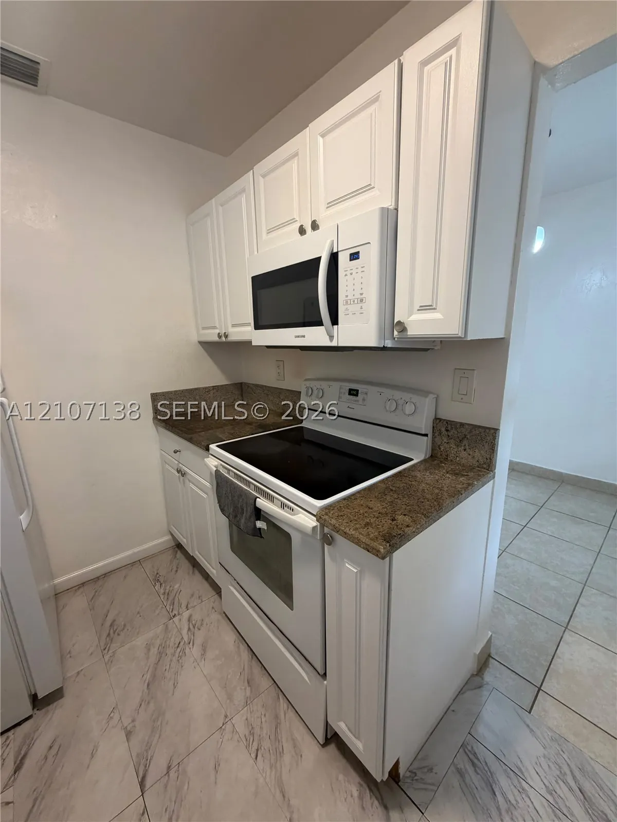 1010 NE 112th St #1010