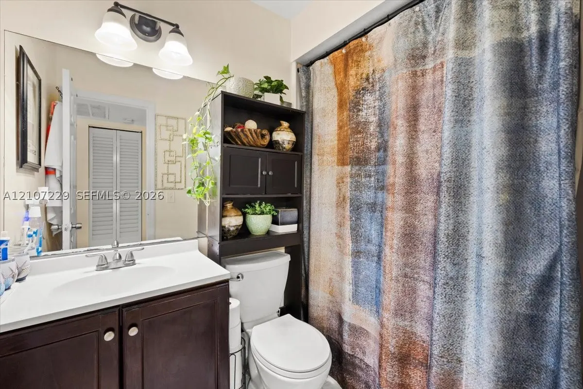 422 NE 210th Cir Ter #205-1