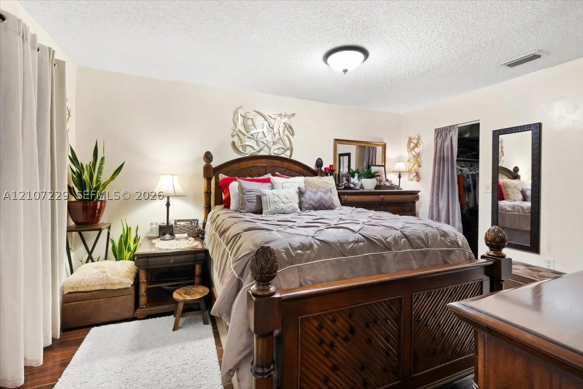 422 NE 210th Cir Ter #205-1