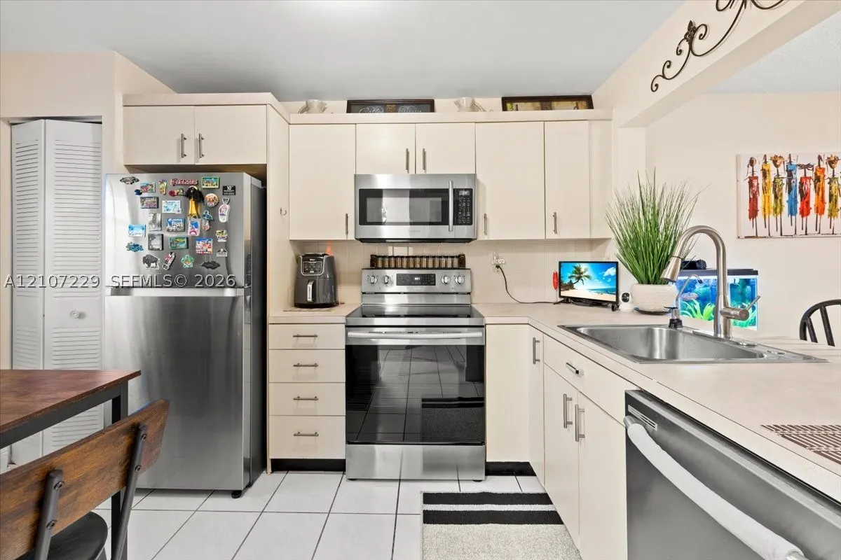 422 NE 210th Cir Ter #205-1
