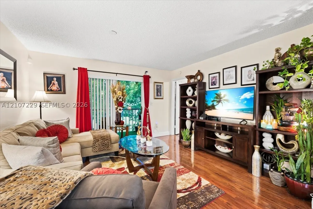 422 NE 210th Cir Ter #205-1