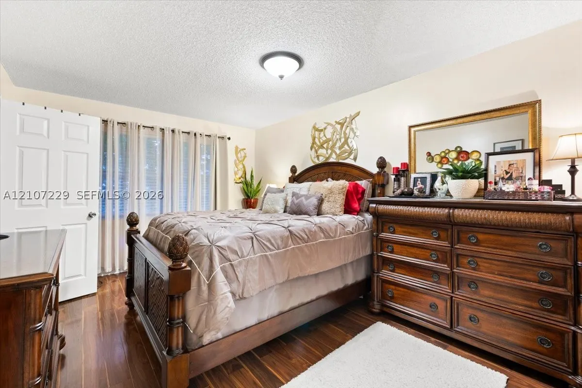422 NE 210th Cir Ter #205-1