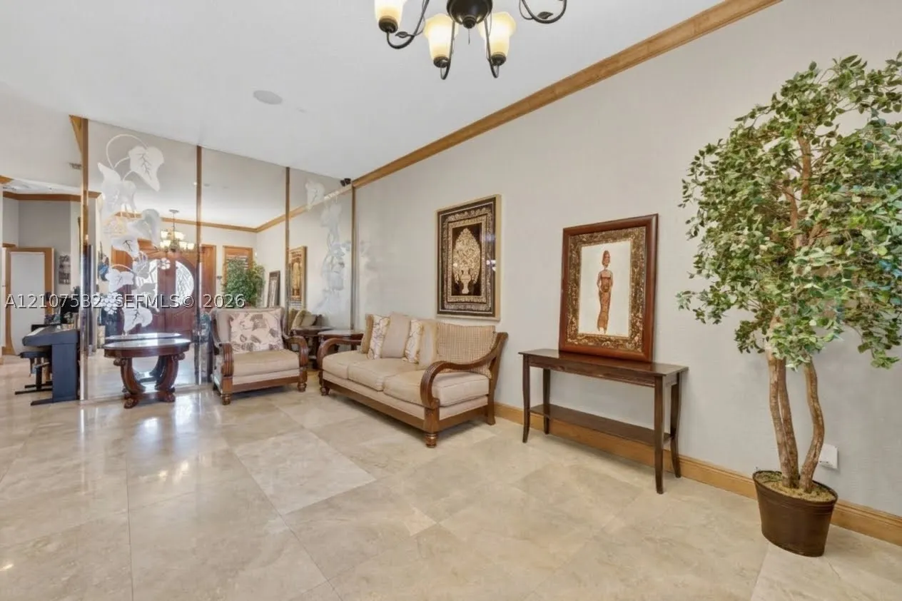 9124 NW 147th Ter