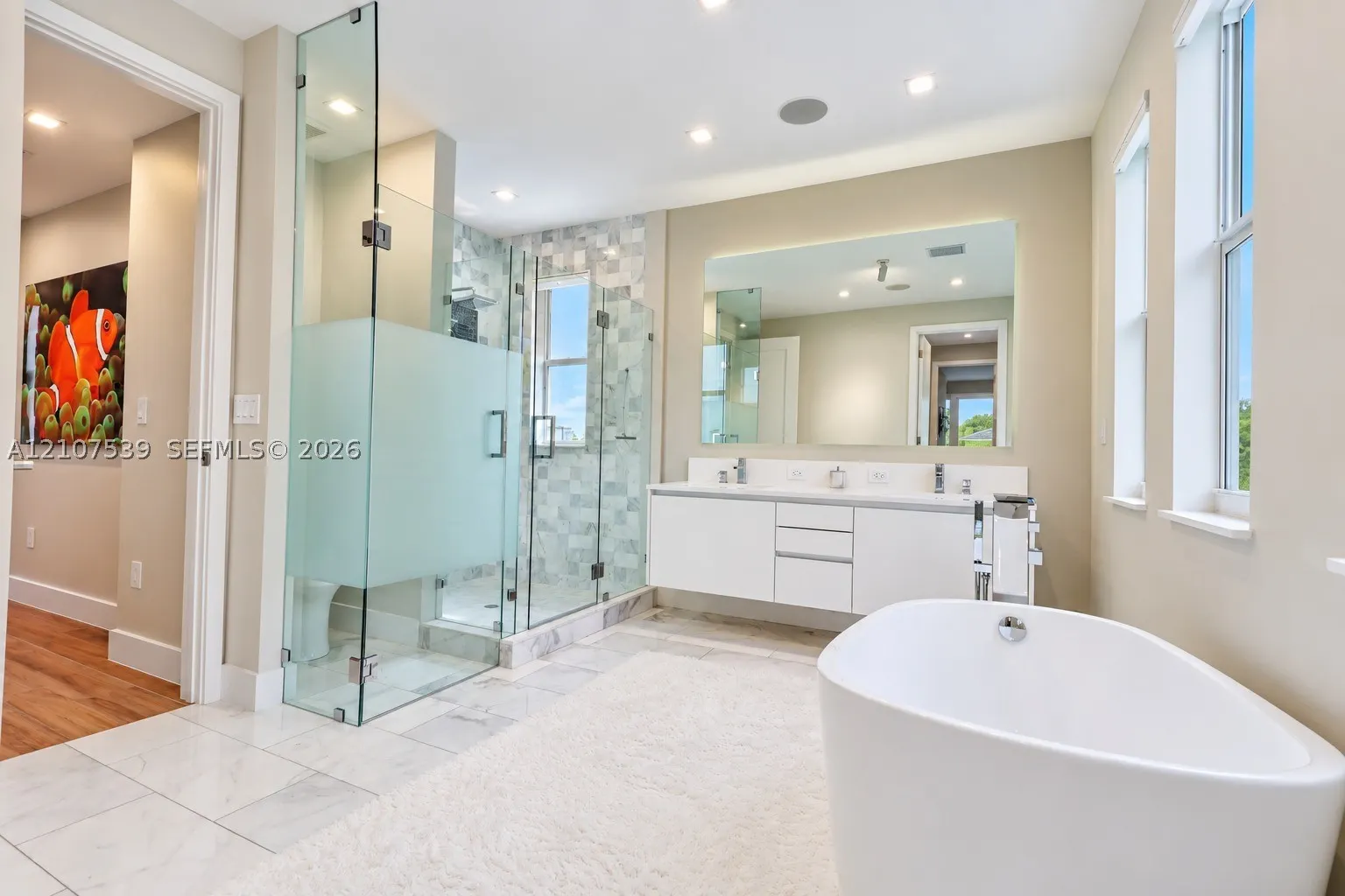 20 Center Ln