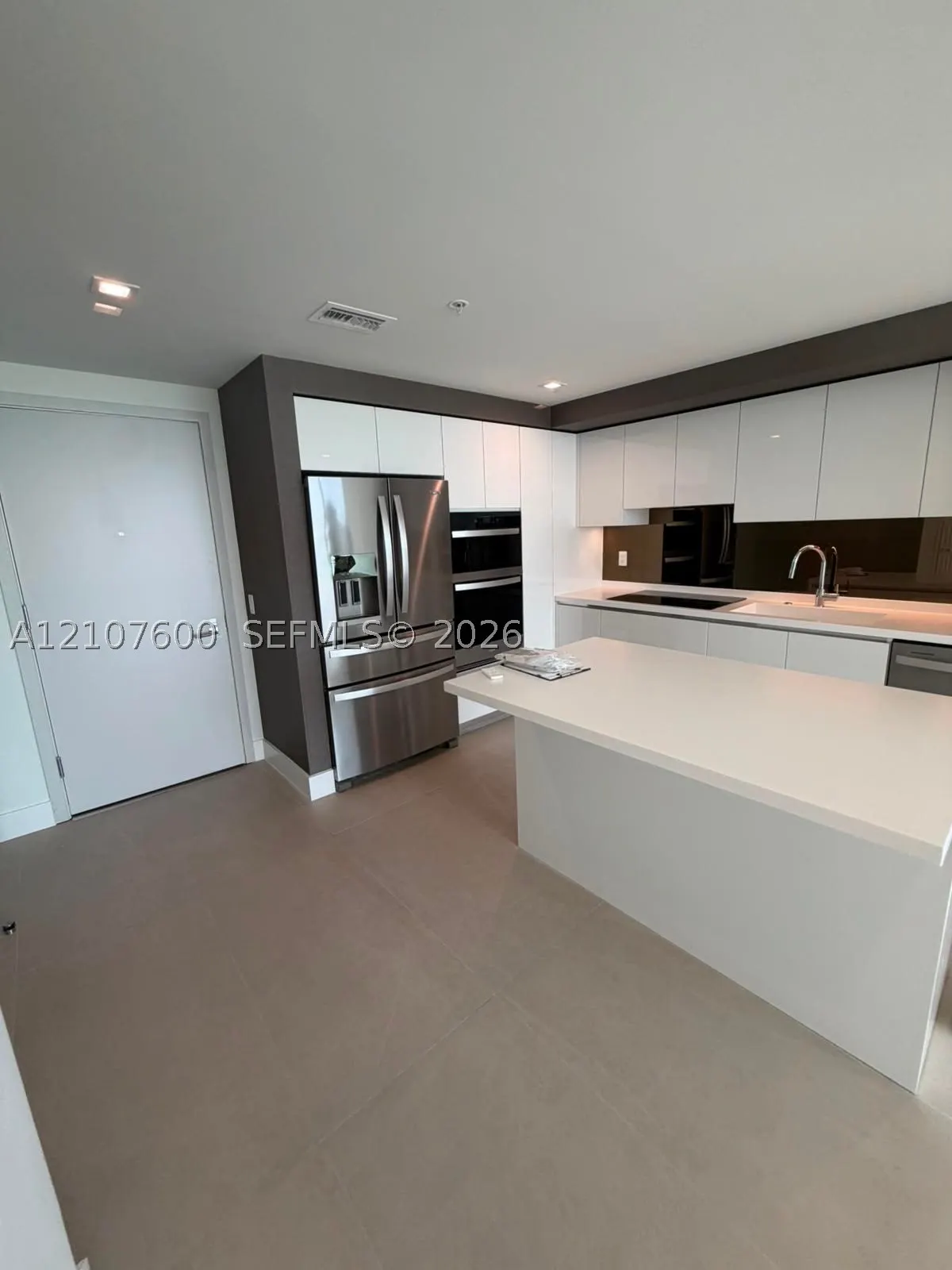 1170 E Hallandale Beach Blvd #2409