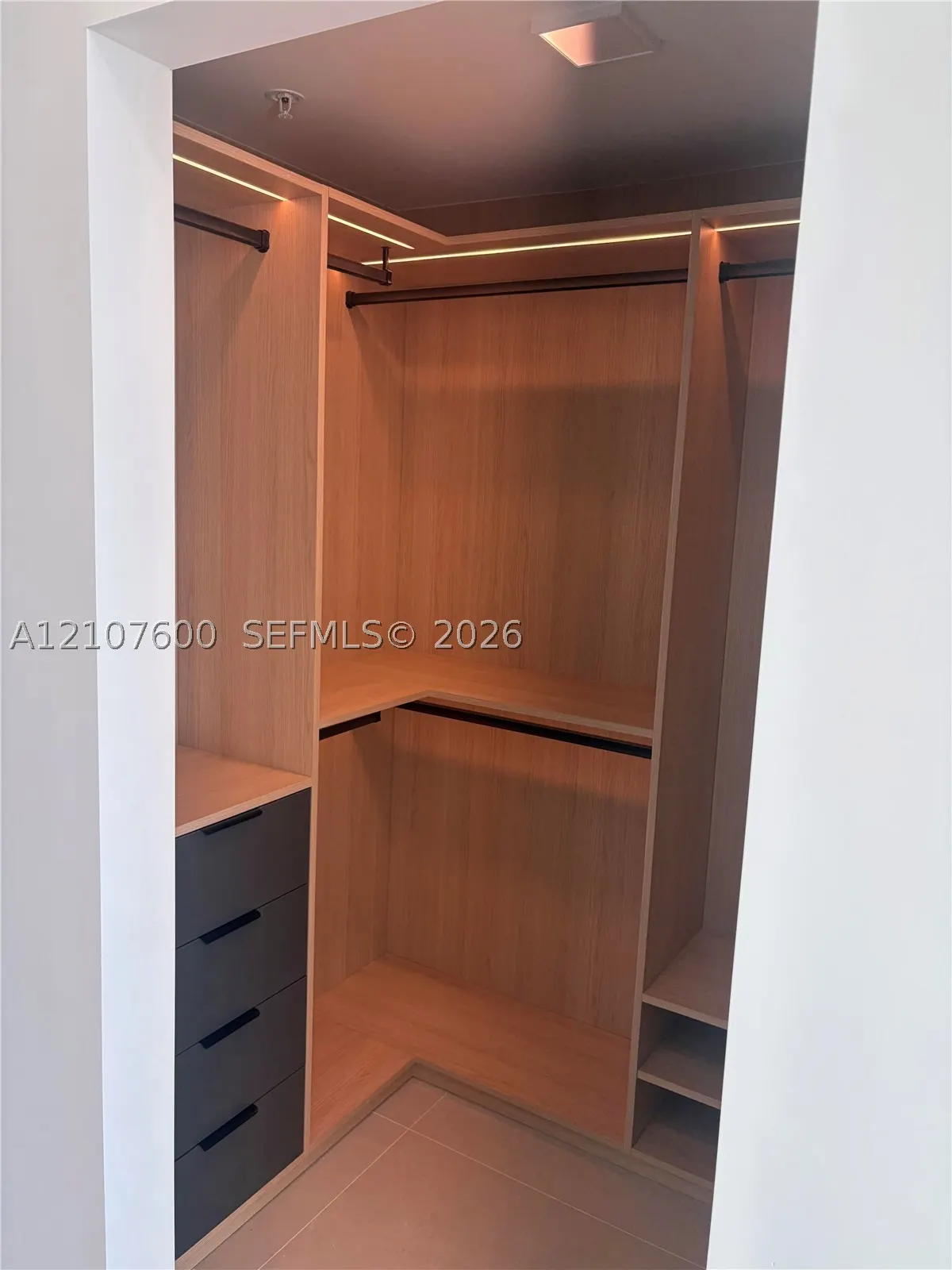 1170 E Hallandale Beach Blvd #2409